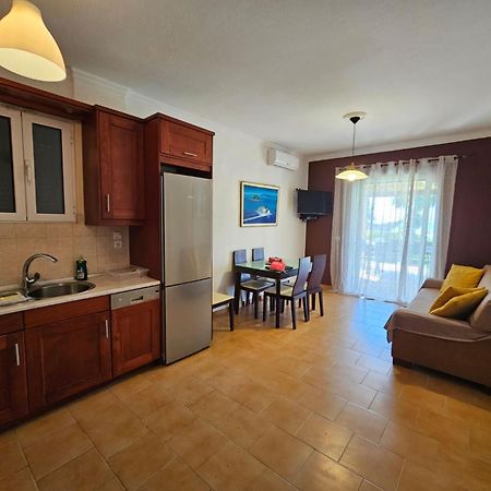 Glyfada Beachfront Apartment A3G Ngoại thất bức ảnh