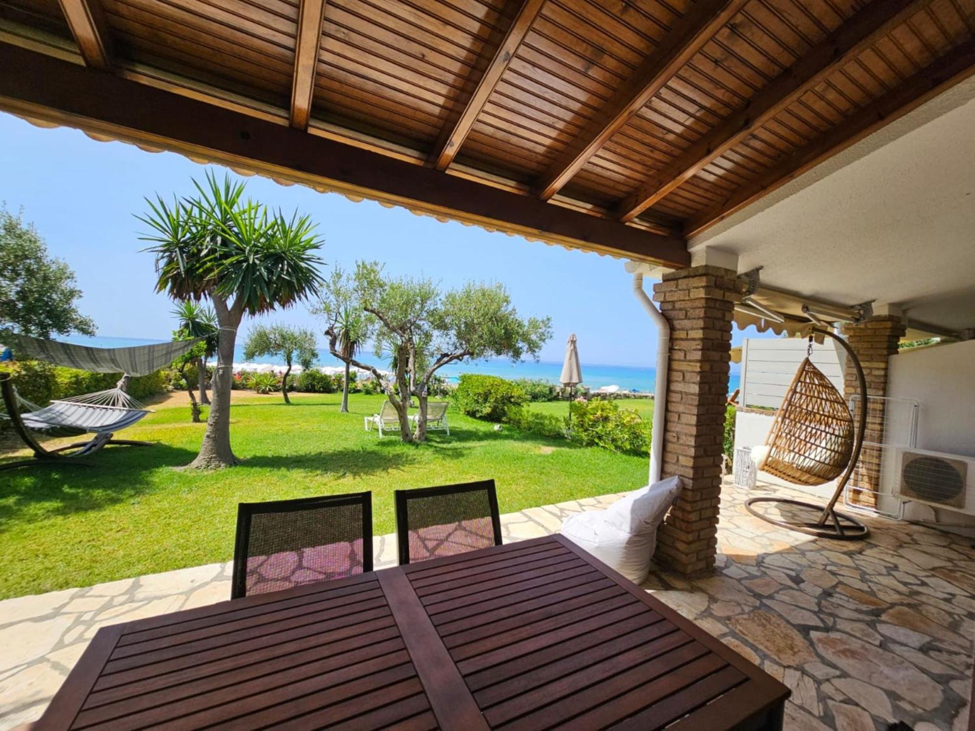 Glyfada Beachfront Apartment A3G Ngoại thất bức ảnh