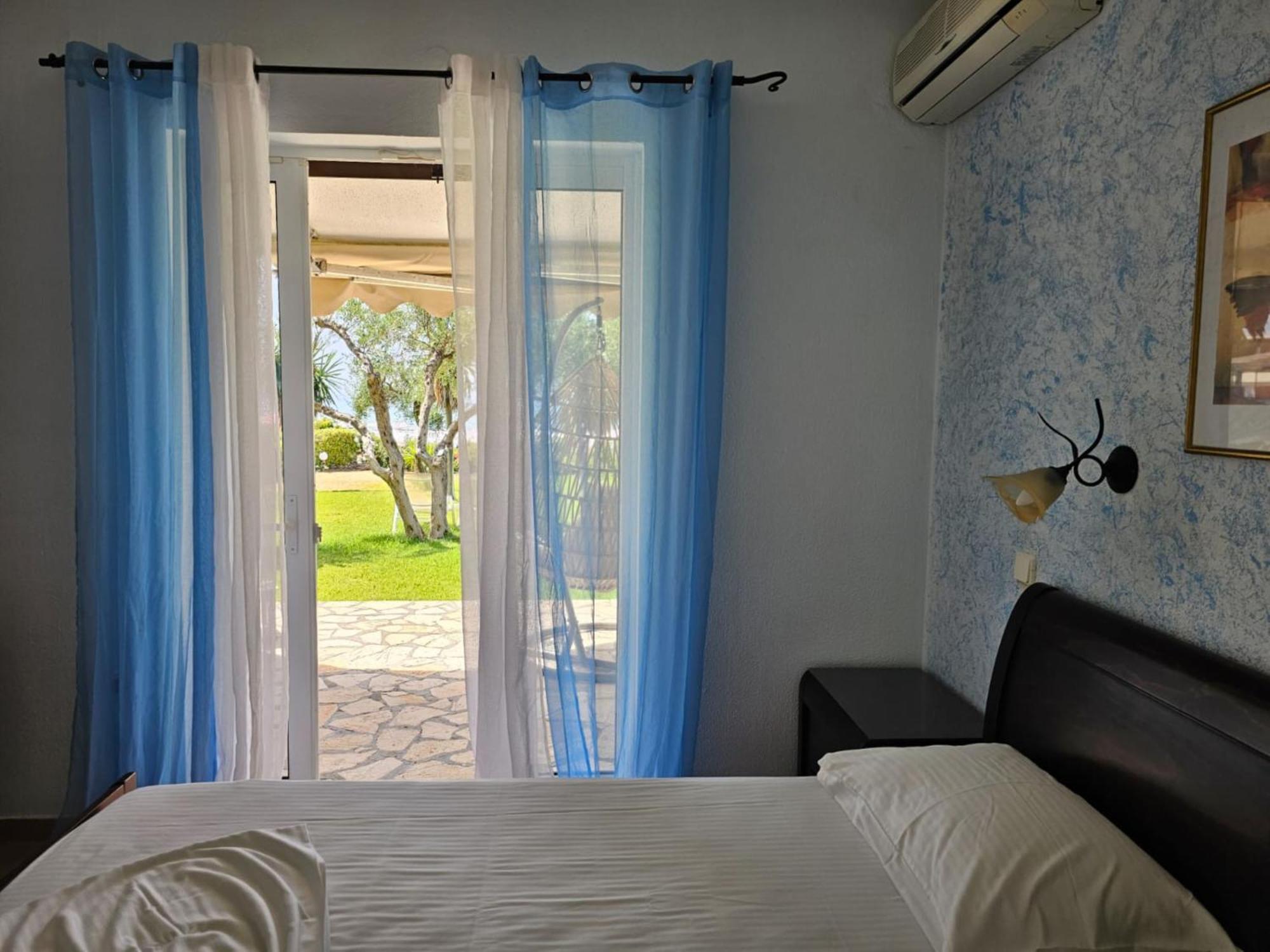 Glyfada Beachfront Apartment A3G Ngoại thất bức ảnh