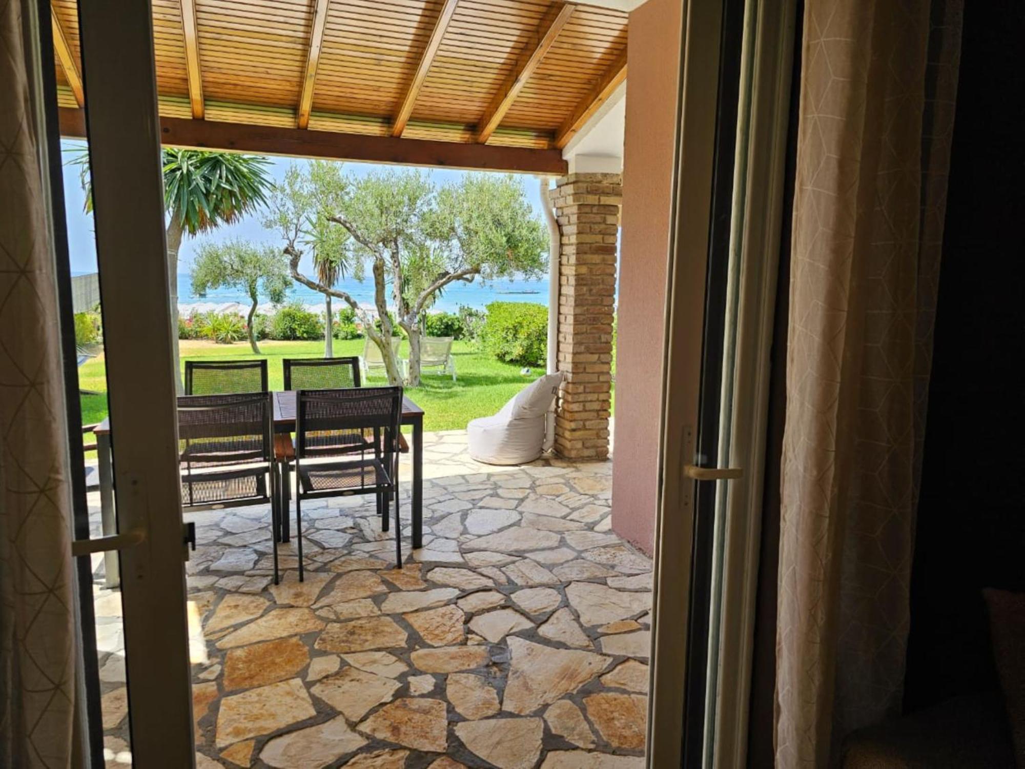 Glyfada Beachfront Apartment A3G Ngoại thất bức ảnh