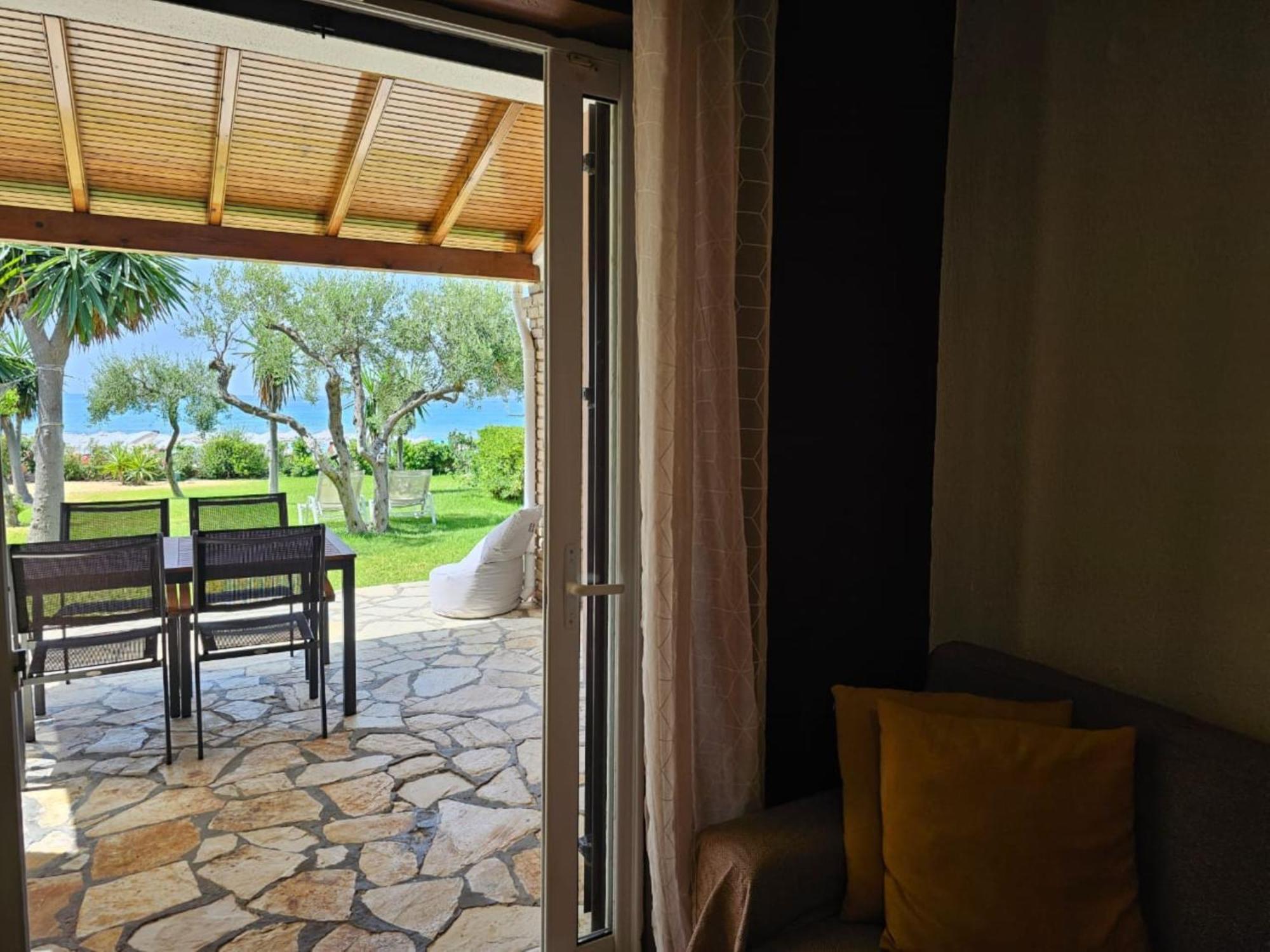 Glyfada Beachfront Apartment A3G Ngoại thất bức ảnh