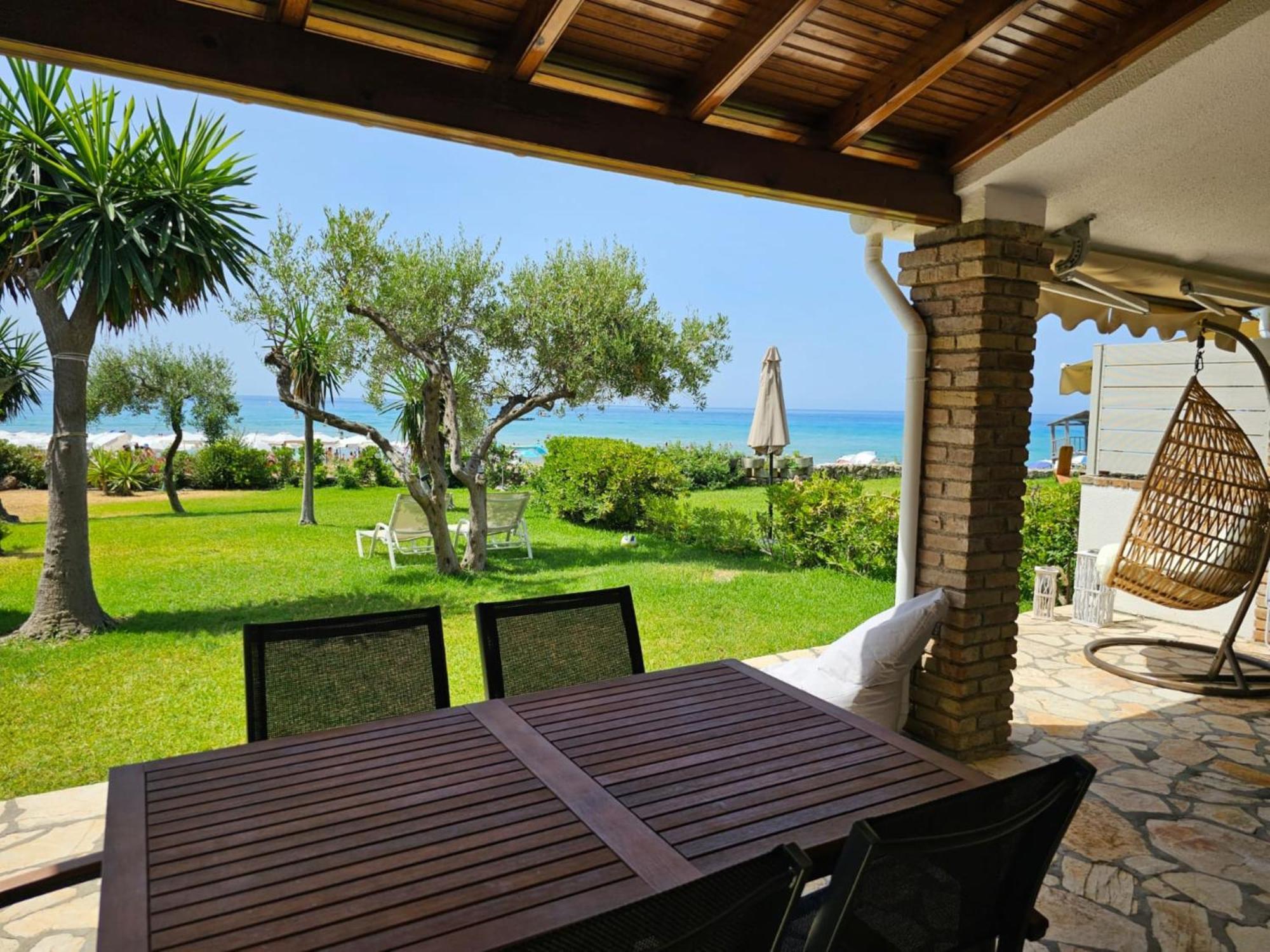 Glyfada Beachfront Apartment A3G Ngoại thất bức ảnh
