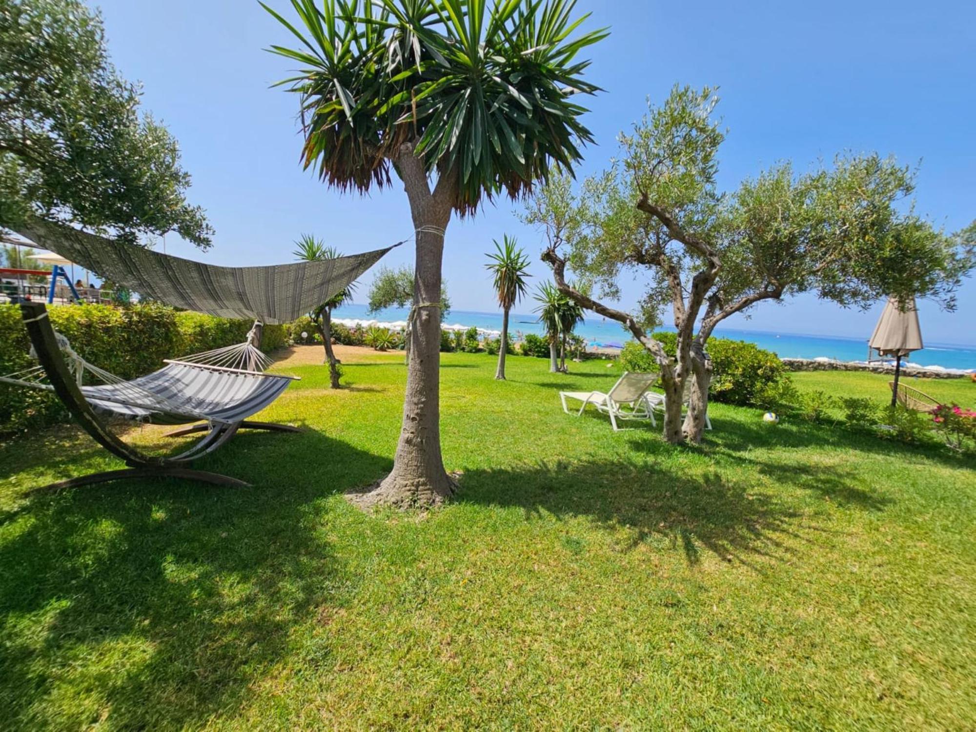 Glyfada Beachfront Apartment A3G Ngoại thất bức ảnh