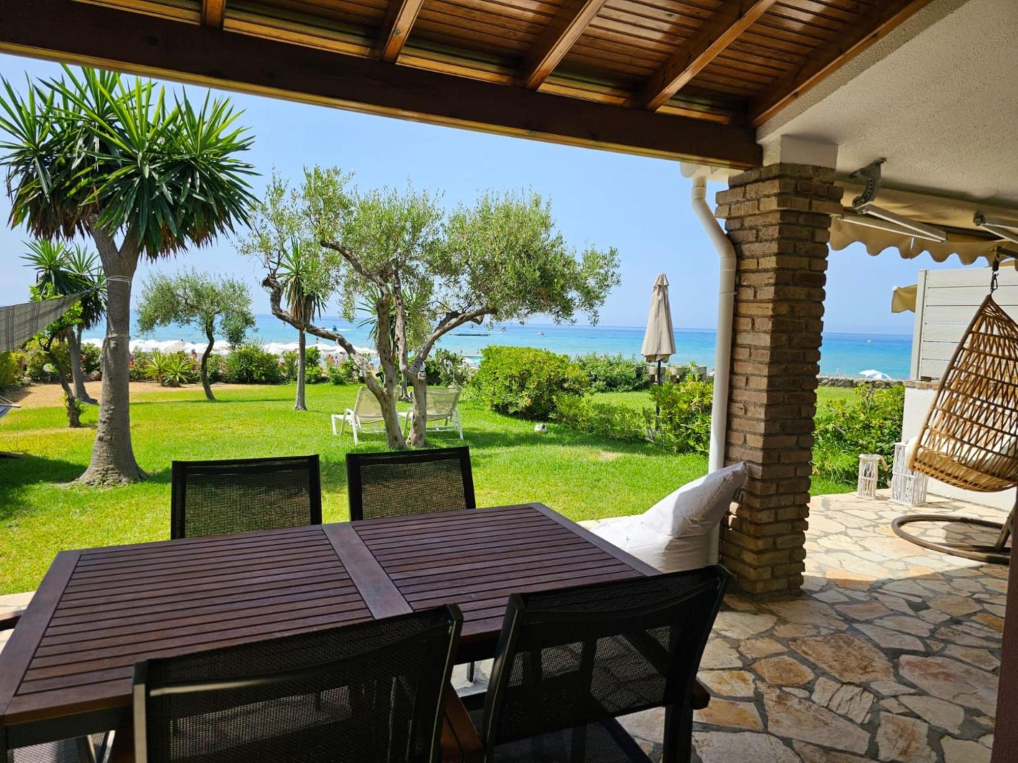Glyfada Beachfront Apartment A3G Ngoại thất bức ảnh