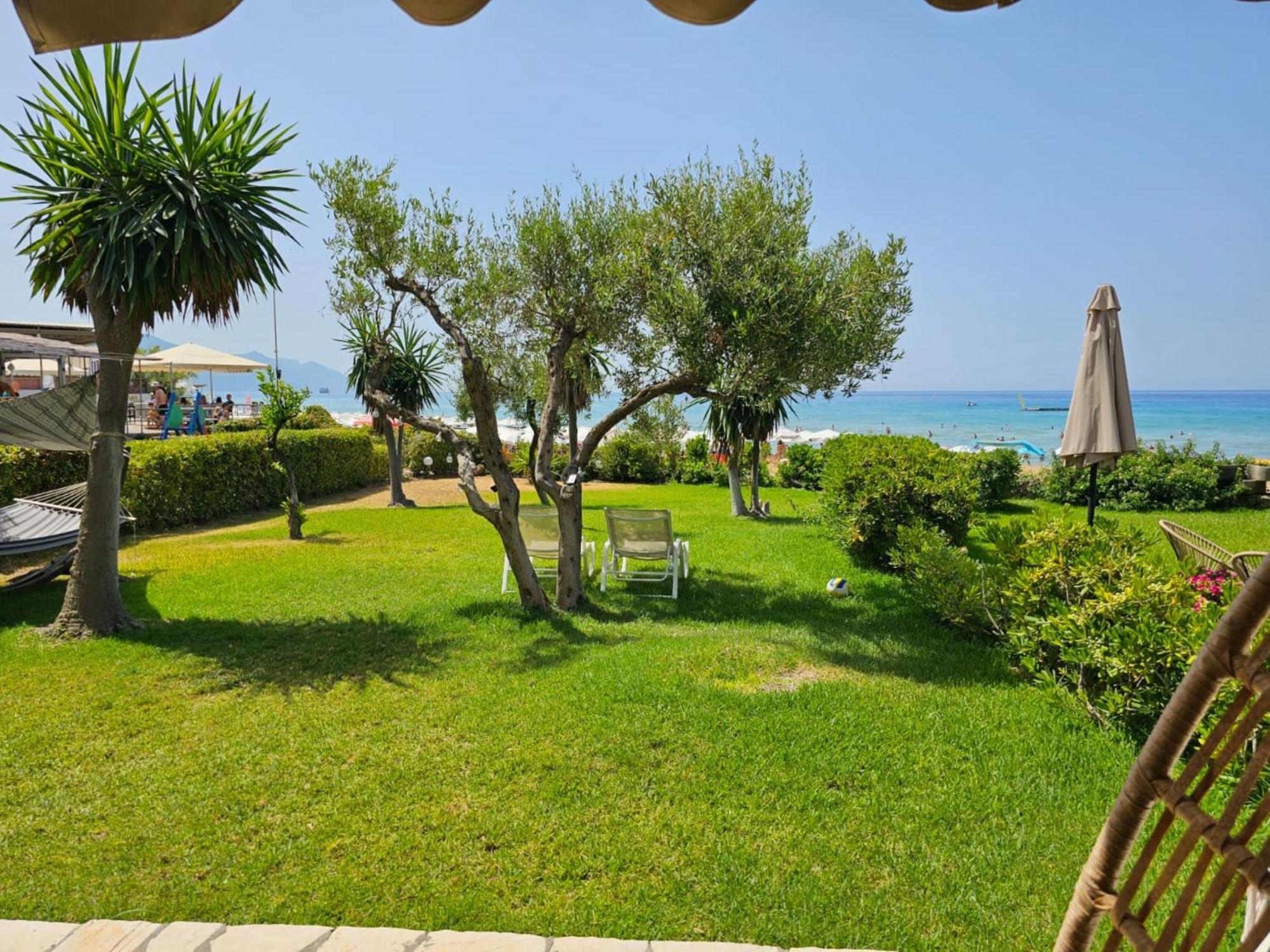 Glyfada Beachfront Apartment A3G Ngoại thất bức ảnh