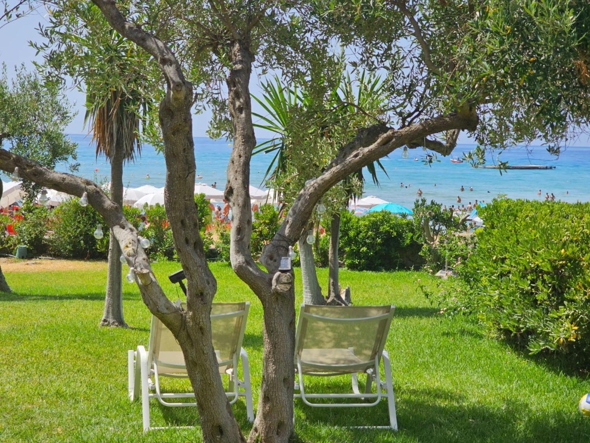 Glyfada Beachfront Apartment A3G Ngoại thất bức ảnh